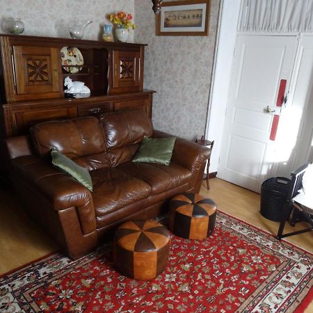 Charming French Cottage-Gite In The Heart Of Quiet Gorron Экстерьер фото